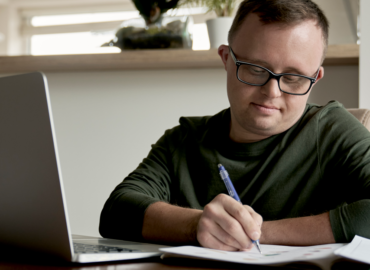 Estrategias didácticas para fomentar competencias científicas en el Centro de Atención para Estudiantes con Discapacidad