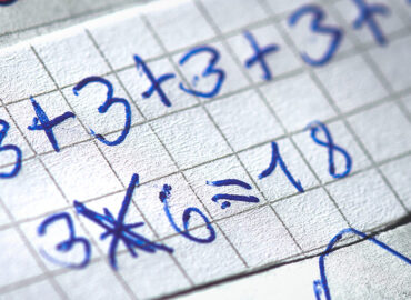 Dificultades en el aprendizaje de operaciones con números enteros en educación media superior