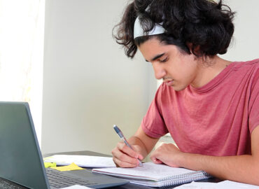 Propuesta de un curso en Moodle para mejorar los conocimientos previos de inglés de los alumnos de cuarto de preparatoria